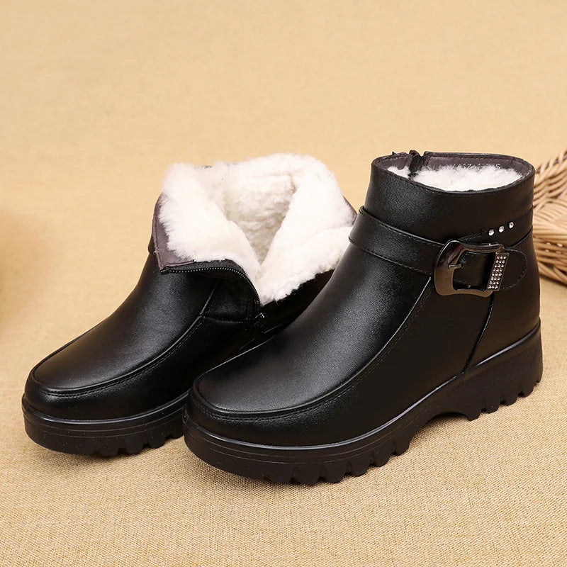 Bota Feminina de Couro Finds